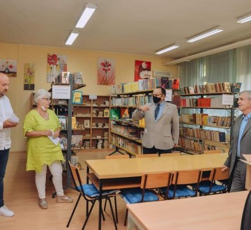 Поклон локалне самоуправе ученицима првих разреда